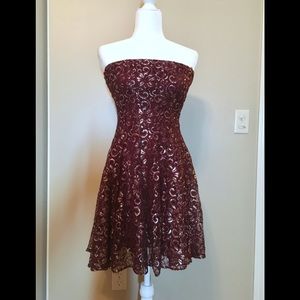 AQUA Tube Strapless Dress Maroon size L